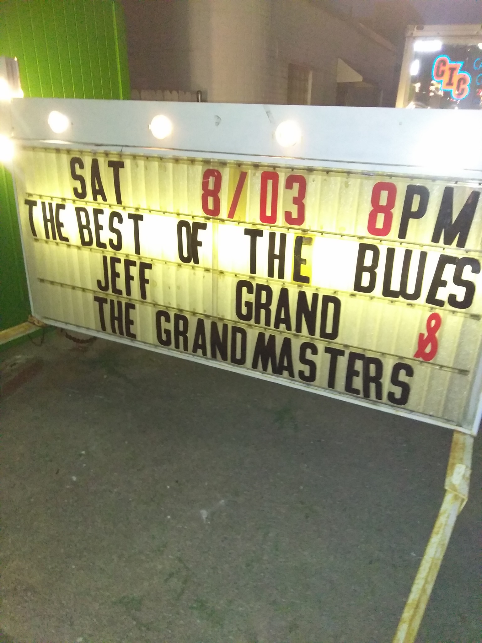 JG at Max Dugans 